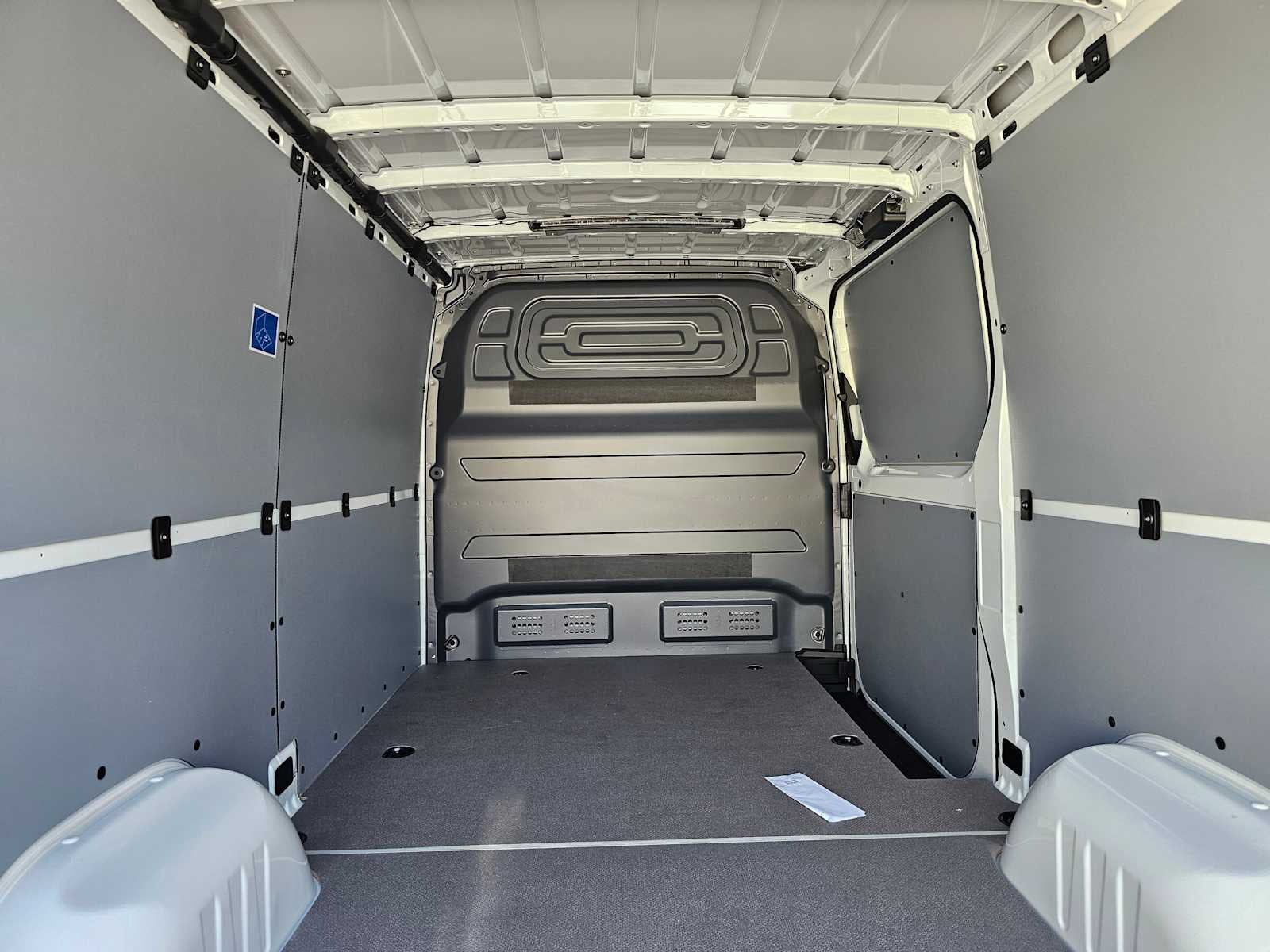 2026 Mercedes-Benz Sprinter 2500 Standard Roof I4 Diesel 144 RWD