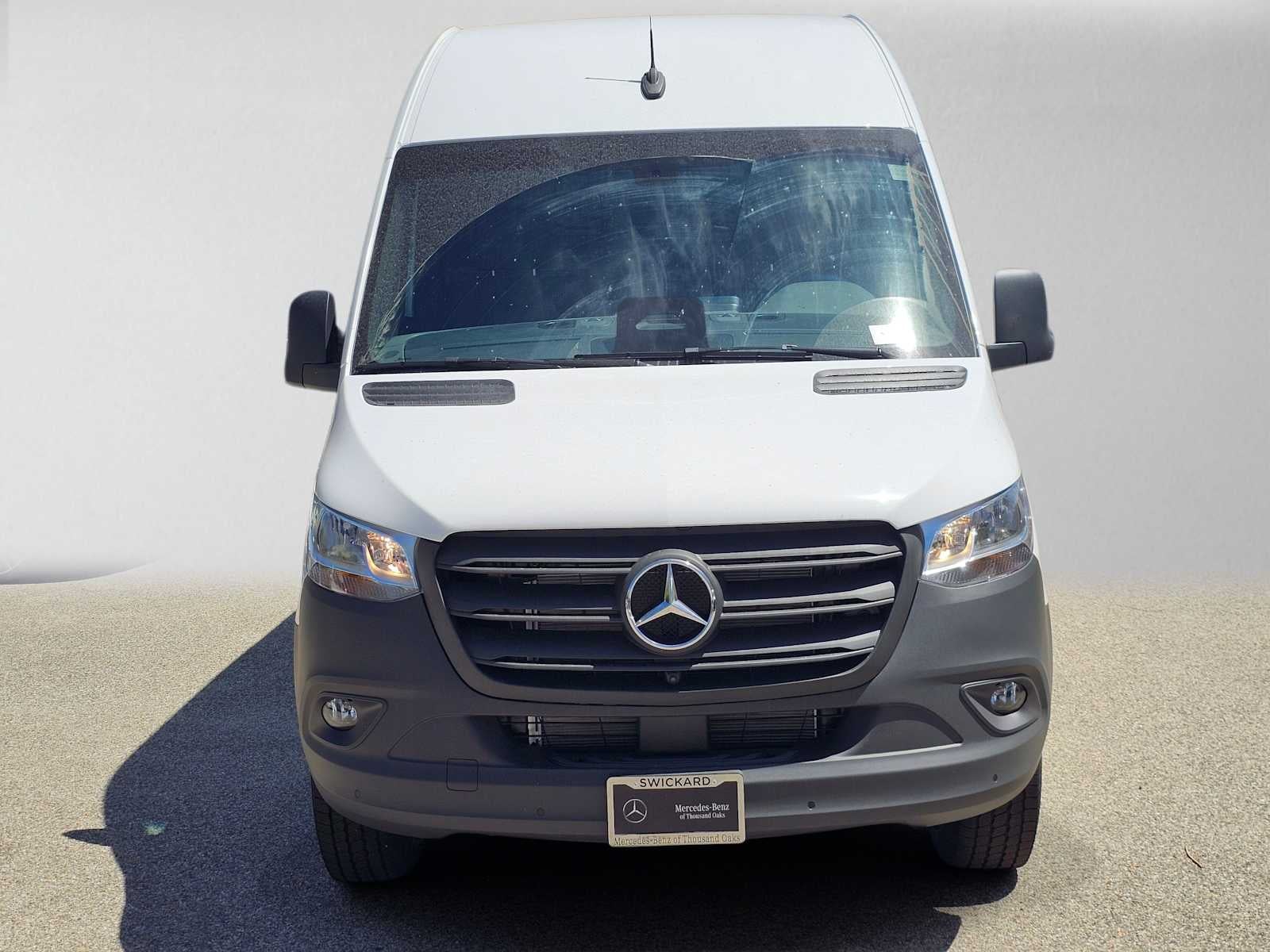 2026 Mercedes-Benz Sprinter 2500 Standard Roof I4 Diesel 144 RWD