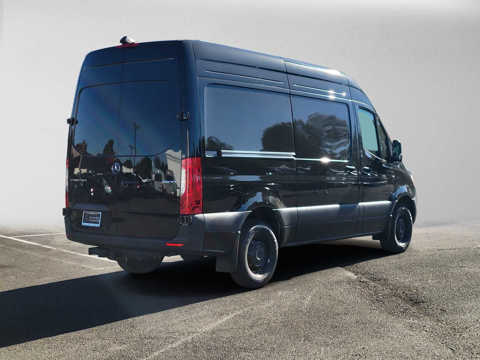 2026 Mercedes-Benz Sprinter Cargo 2500 Standard Roof I4 Diesel 144 RWD