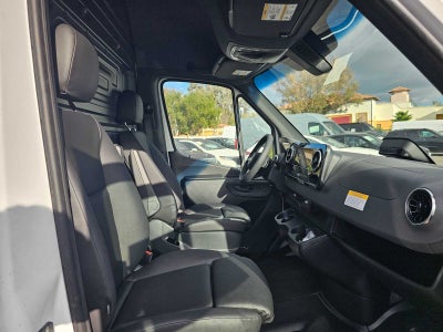 2026 Mercedes-Benz Sprinter Cargo 2500 Standard Roof I4 Diesel 144 RWD