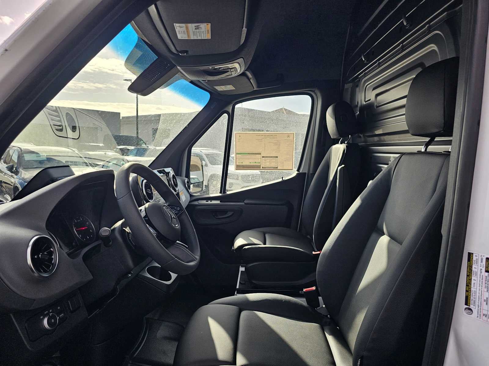 2026 Mercedes-Benz Sprinter Cargo 2500 Standard Roof I4 Diesel 144 RWD