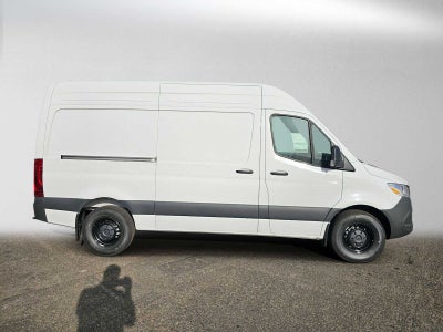 2026 Mercedes-Benz Sprinter Cargo 2500 Standard Roof I4 Diesel 144 RWD