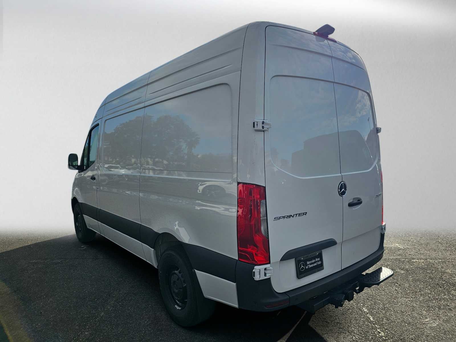 2026 Mercedes-Benz Sprinter Cargo 2500 Standard Roof I4 Diesel 144 RWD