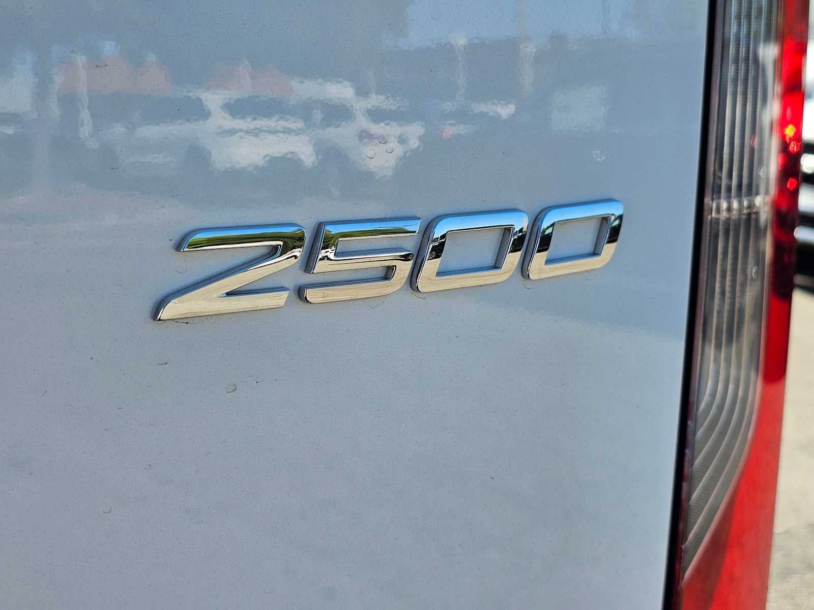 2026 Mercedes-Benz Sprinter 2500 Standard Roof I4 Diesel 144 RWD