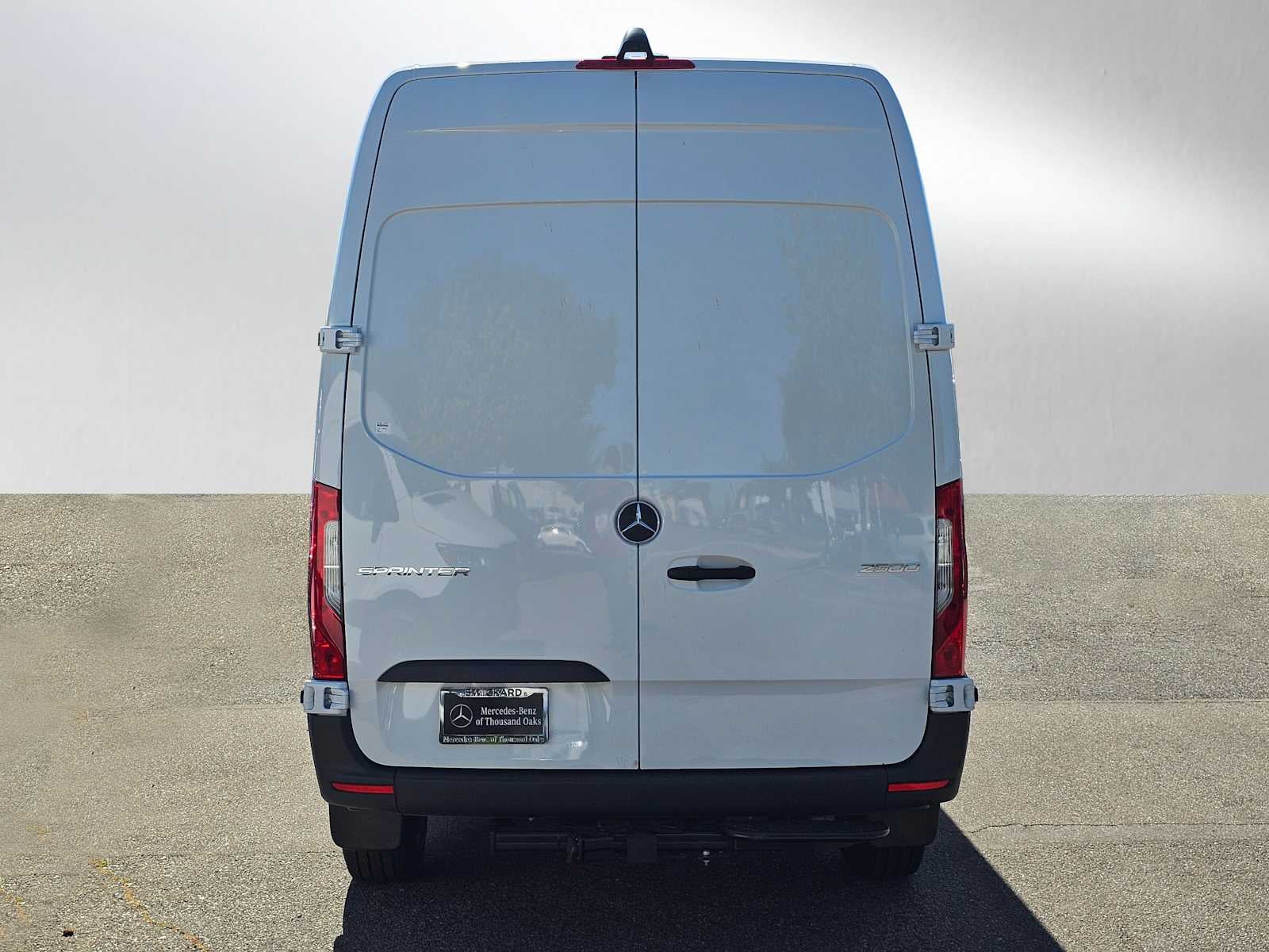 2026 Mercedes-Benz Sprinter 2500 Standard Roof I4 Diesel 144 RWD