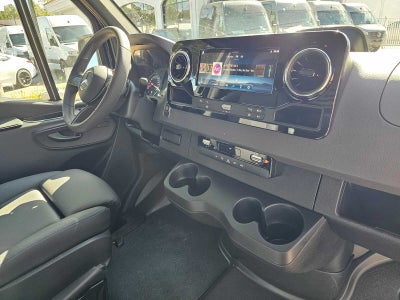 2026 Mercedes-Benz Sprinter 2500 Standard Roof I4 Diesel 144 RWD