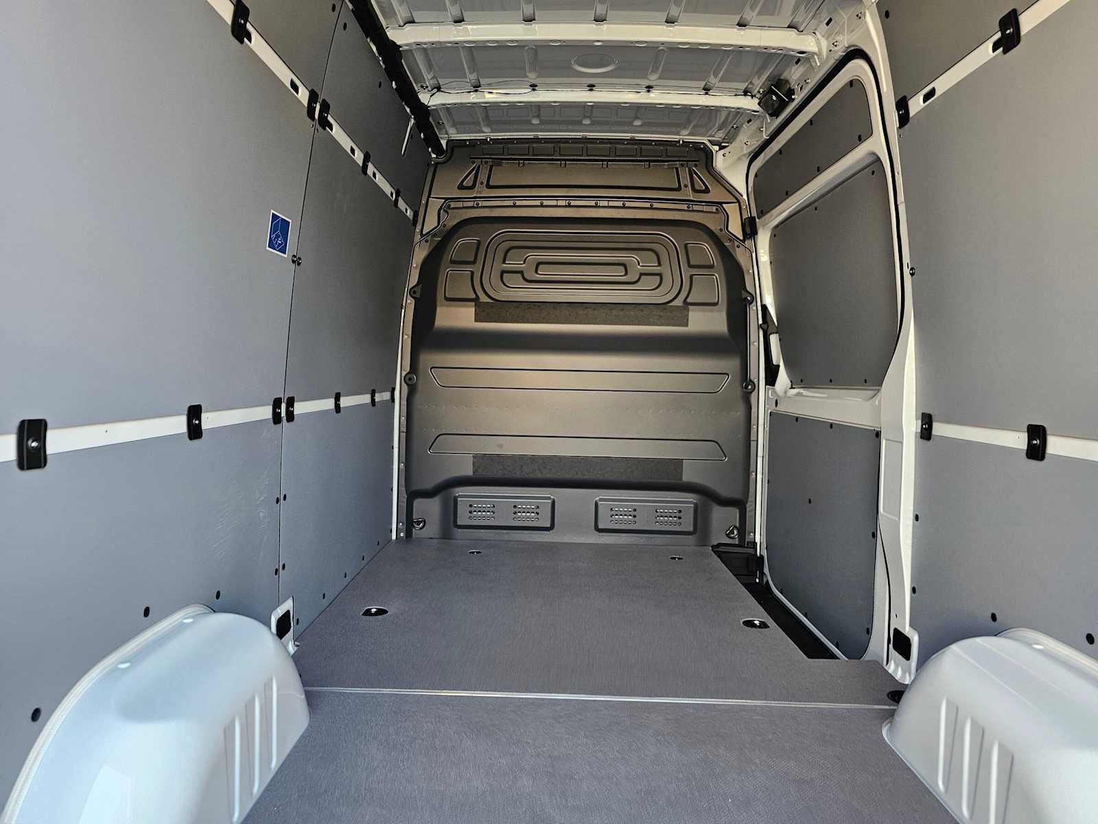 2026 Mercedes-Benz Sprinter Cargo 2500 Standard Roof I4 Diesel 144 RWD