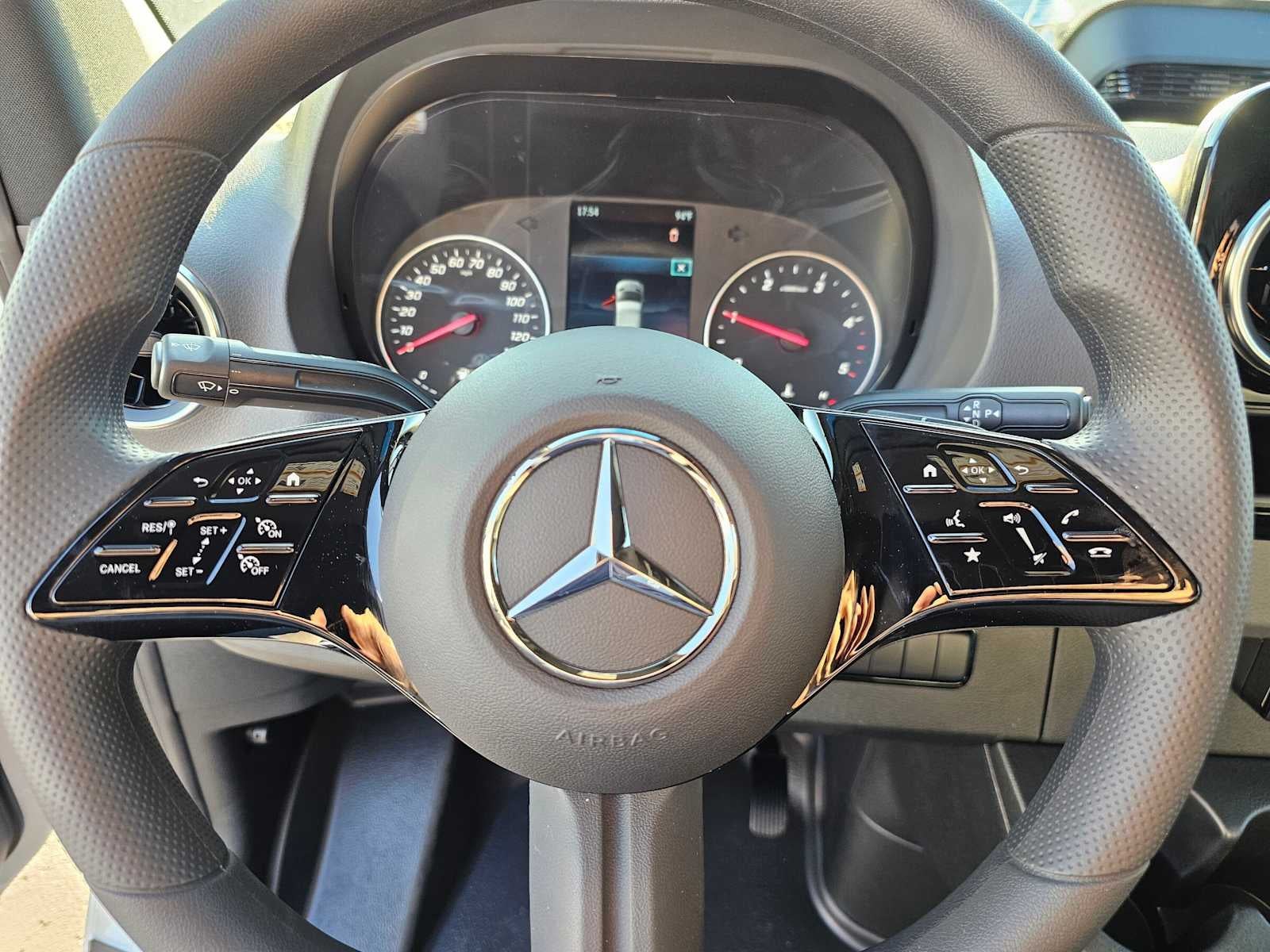 2026 Mercedes-Benz Sprinter Cargo 2500 Standard Roof I4 Diesel 144 RWD
