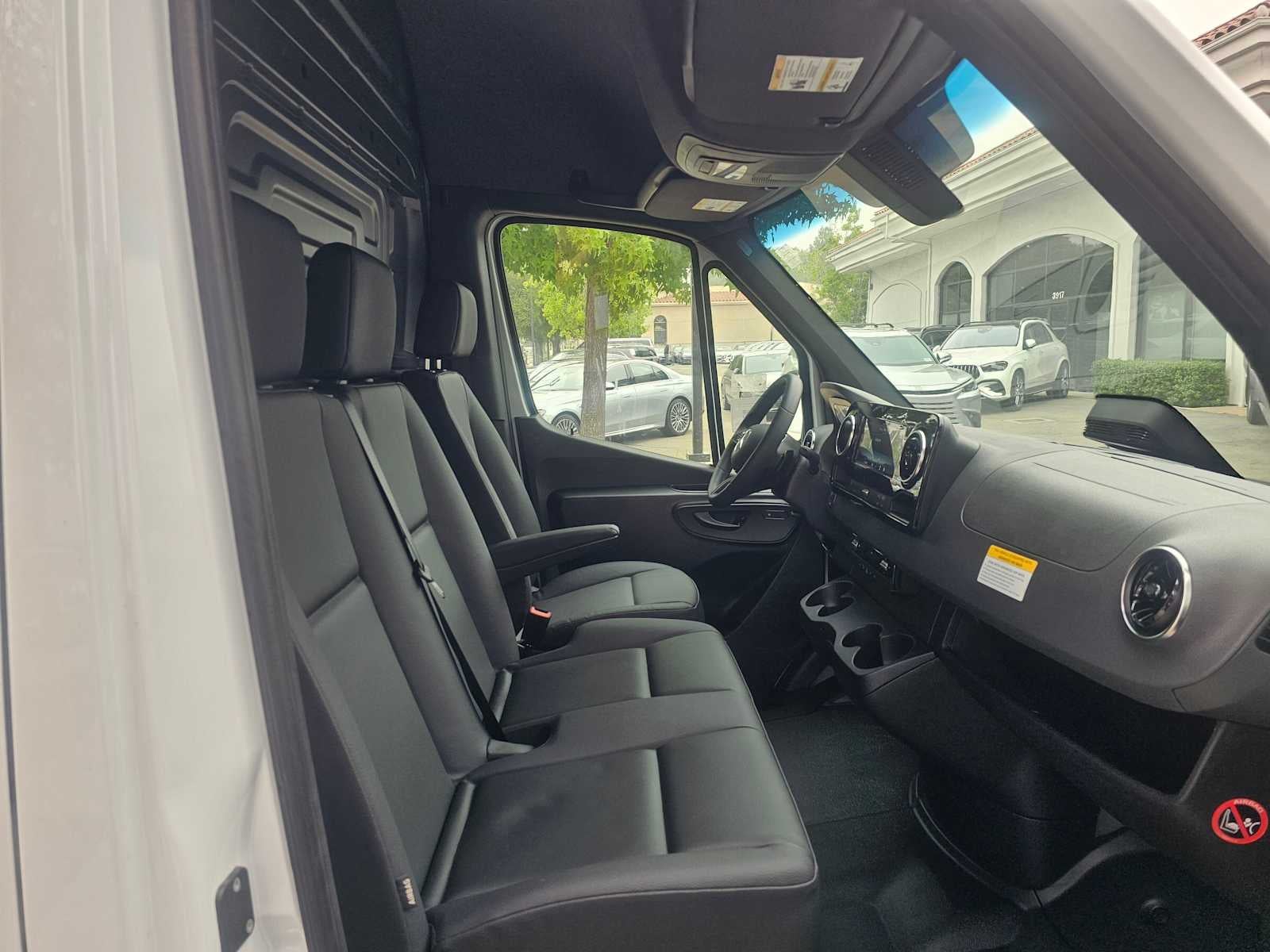 2026 Mercedes-Benz Sprinter 2500 Standard Roof I4 Diesel 144 RWD