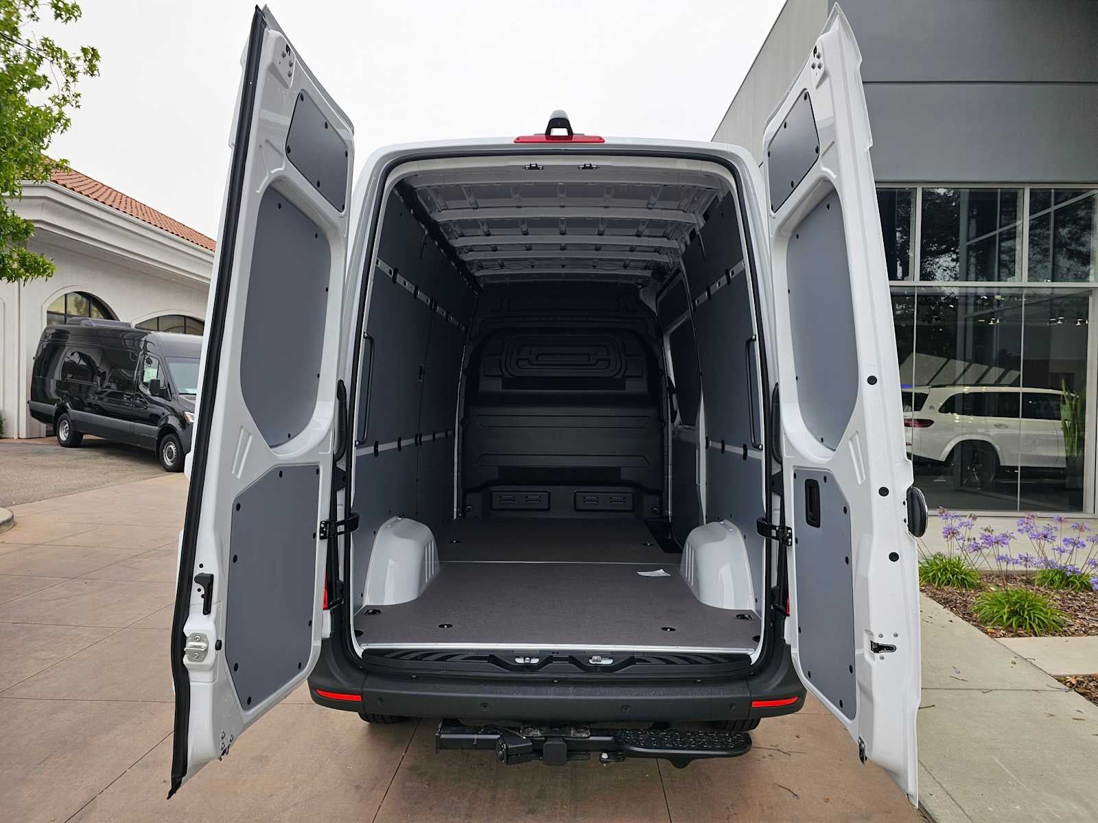 2026 Mercedes-Benz Sprinter 2500 Standard Roof I4 Diesel 144 RWD