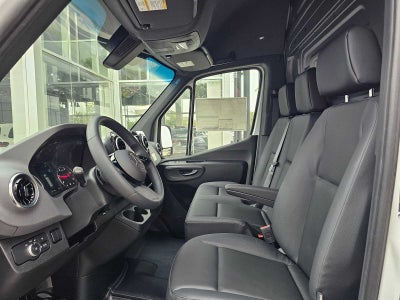 2026 Mercedes-Benz Sprinter 2500 Standard Roof I4 Diesel 144 RWD