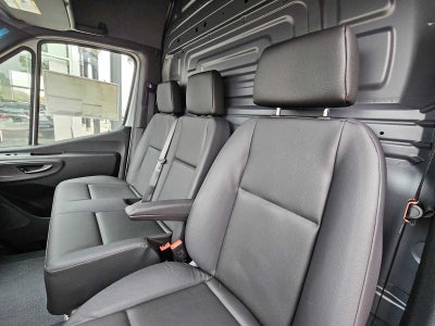 2026 Mercedes-Benz Sprinter 2500 Standard Roof I4 Diesel 144 RWD