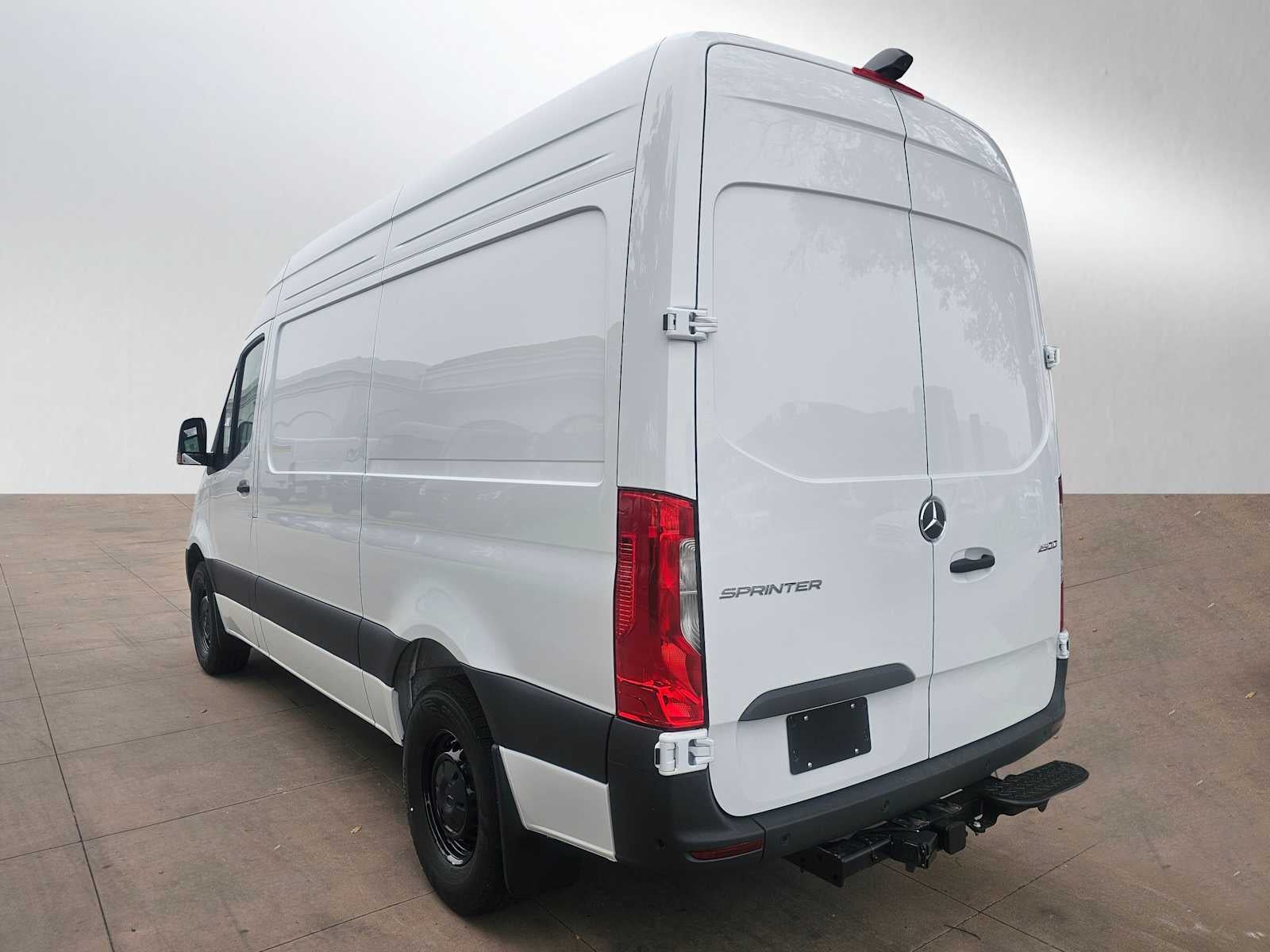 2026 Mercedes-Benz Sprinter 2500 Standard Roof I4 Diesel 144 RWD