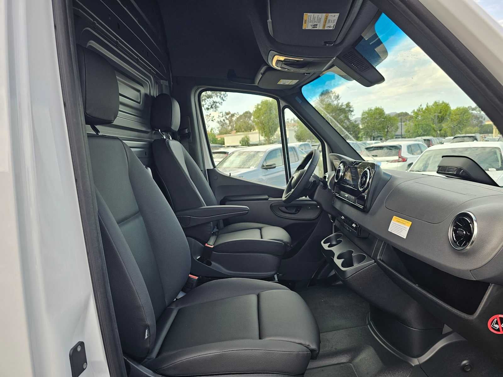 2026 Mercedes-Benz Sprinter Cargo 2500 Standard Roof I4 Diesel 144 RWD
