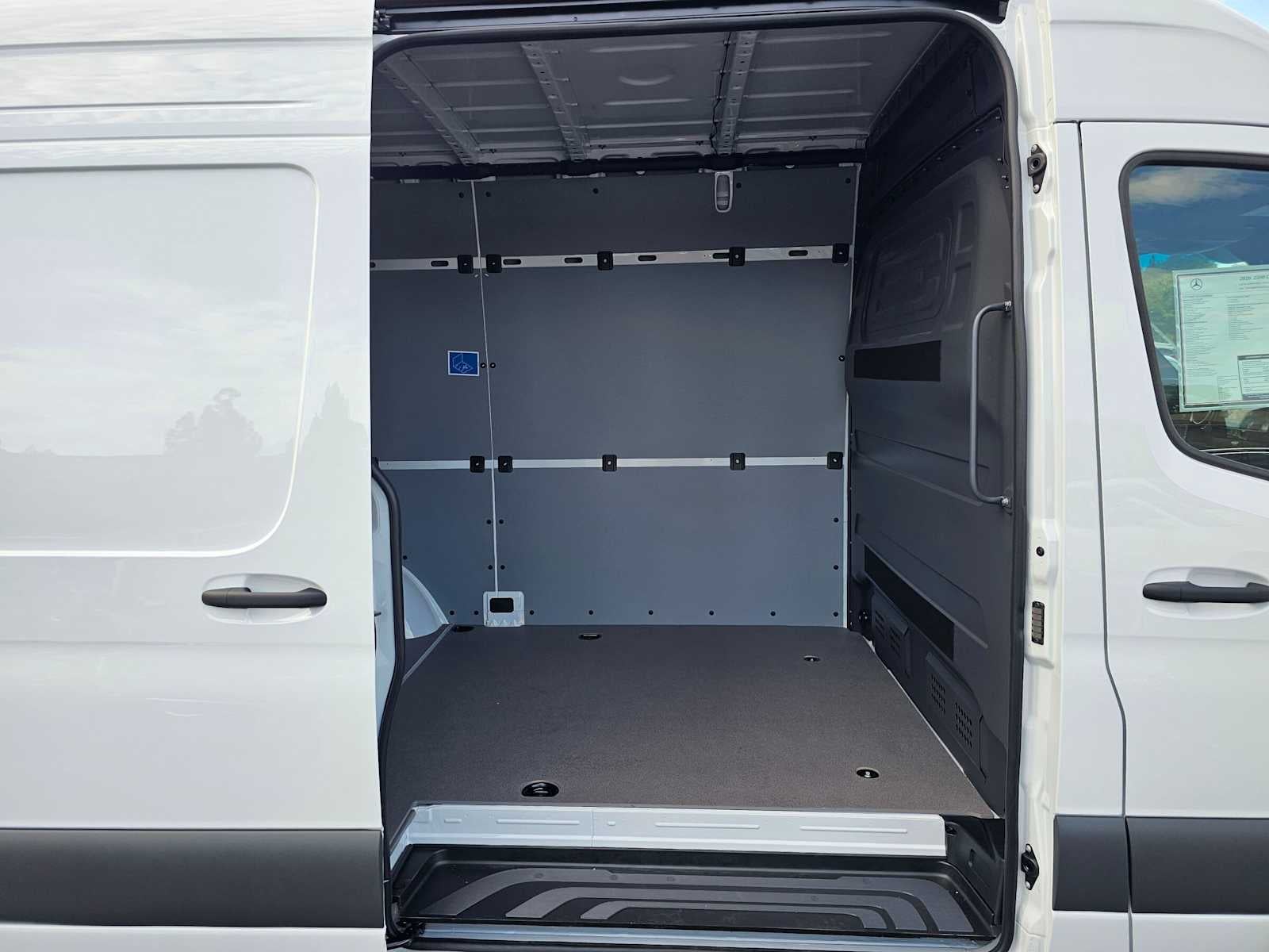 2026 Mercedes-Benz Sprinter Cargo 2500 Standard Roof I4 Diesel 144 RWD