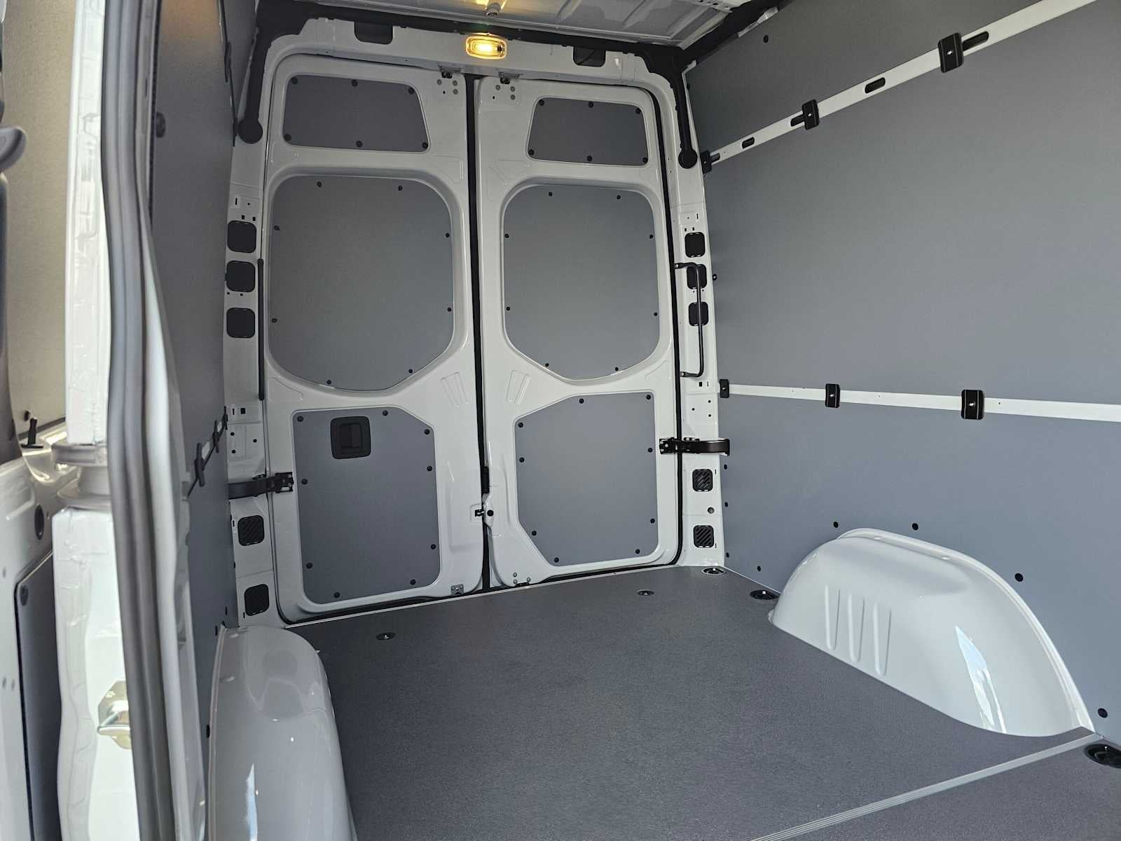 2026 Mercedes-Benz Sprinter Cargo 2500 Standard Roof I4 Diesel 144 RWD