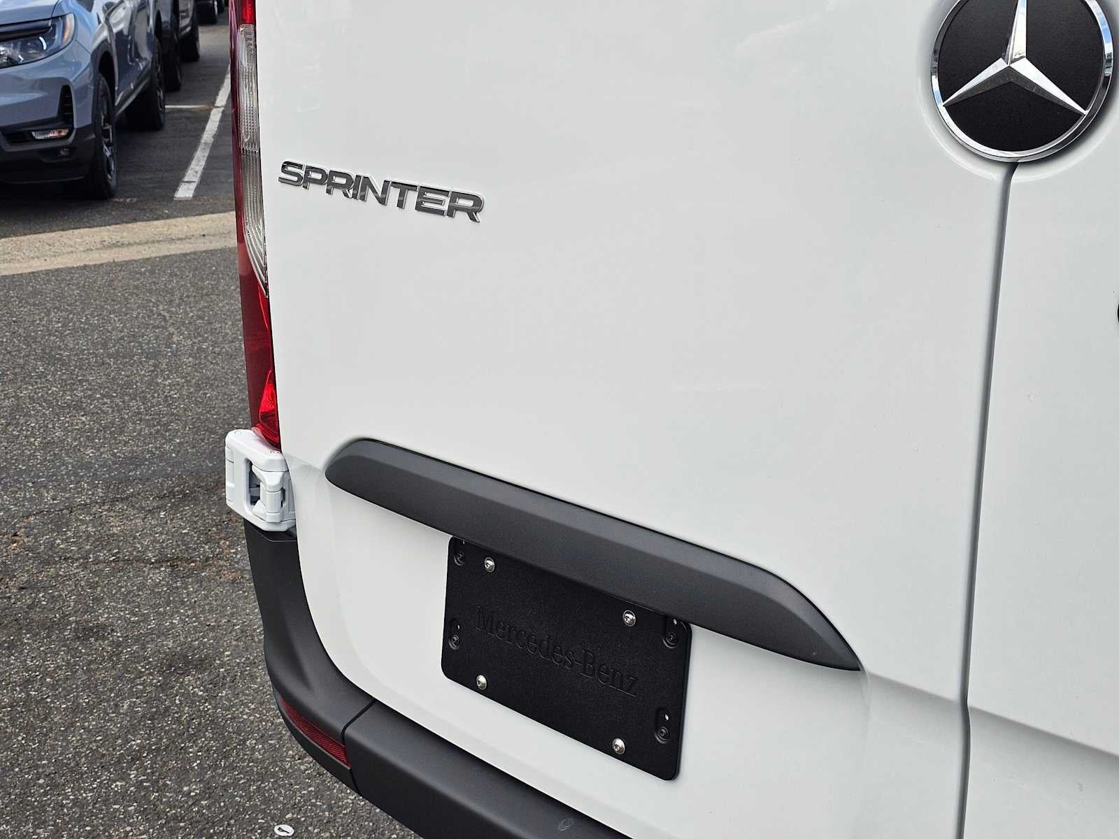 2026 Mercedes-Benz Sprinter Cargo 2500 Standard Roof I4 Diesel 144 RWD