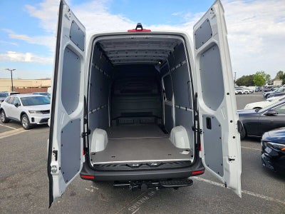 2026 Mercedes-Benz Sprinter Cargo 2500 Standard Roof I4 Diesel 144 RWD