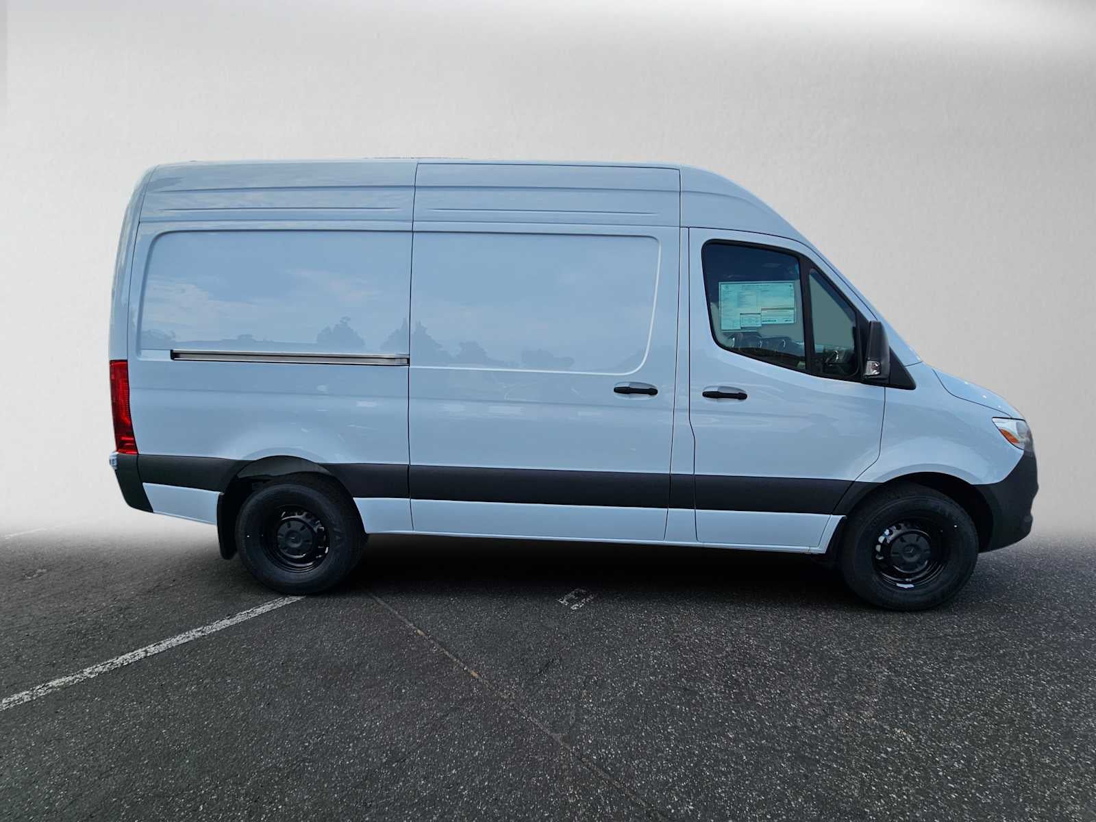 2026 Mercedes-Benz Sprinter Cargo 2500 Standard Roof I4 Diesel 144 RWD