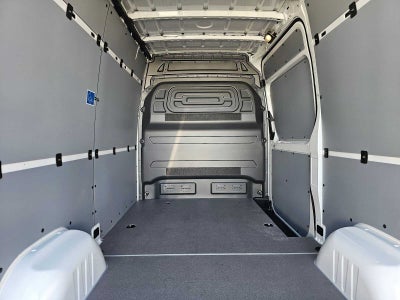 2026 Mercedes-Benz Sprinter Cargo 2500 Standard Roof I4 Diesel 144 RWD