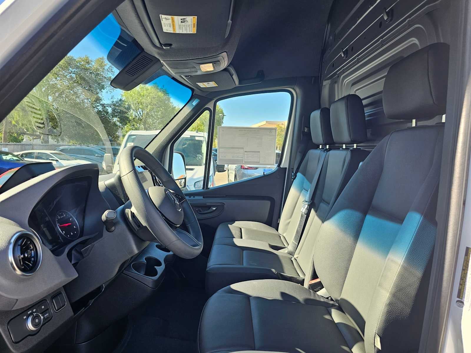 2026 Mercedes-Benz Sprinter Cargo 2500 Standard Roof I4 Diesel 144 RWD