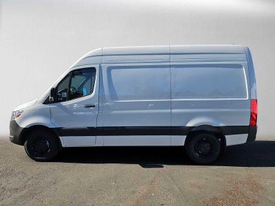 2026 Mercedes-Benz Sprinter Cargo 2500 Standard Roof I4 Diesel 144 RWD