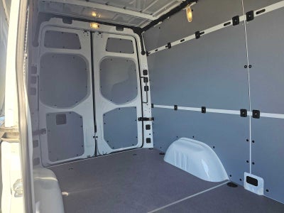 2026 Mercedes-Benz Sprinter 2500 Standard Roof I4 Diesel 144 RWD