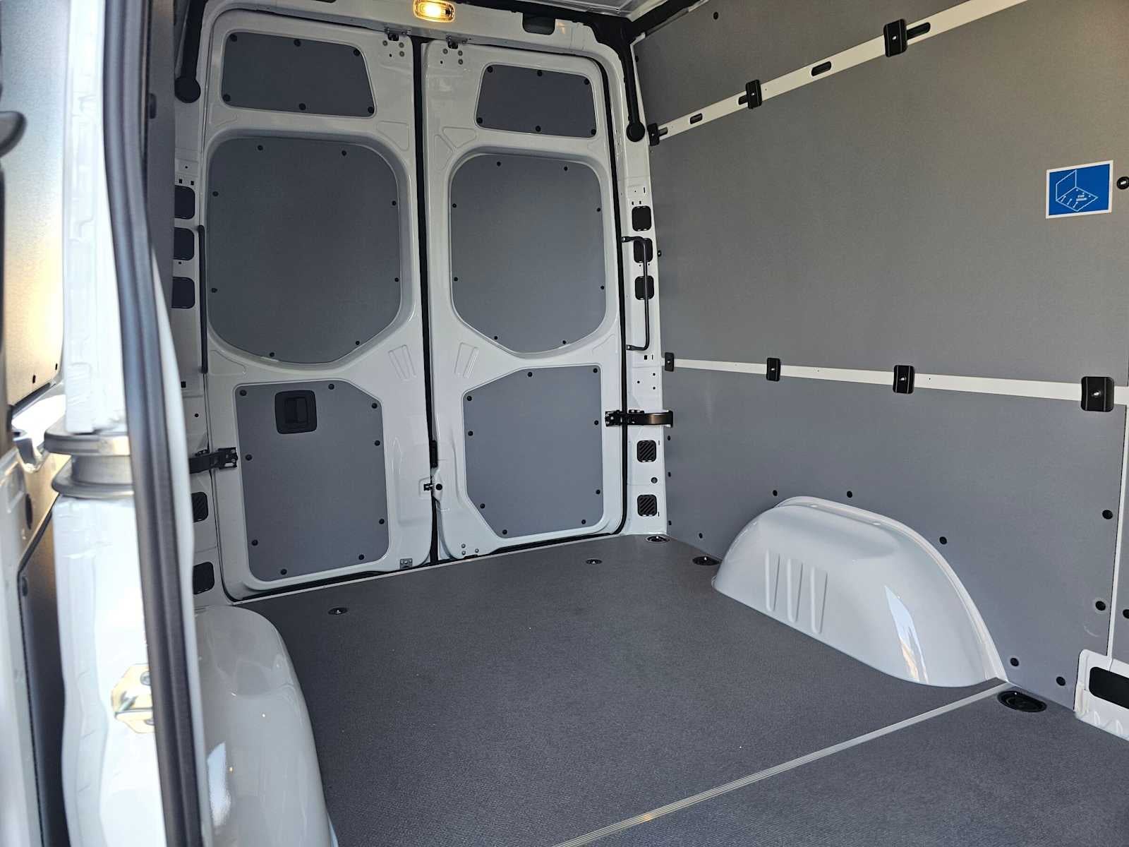 2026 Mercedes-Benz Sprinter 2500 Standard Roof I4 Diesel 144 RWD