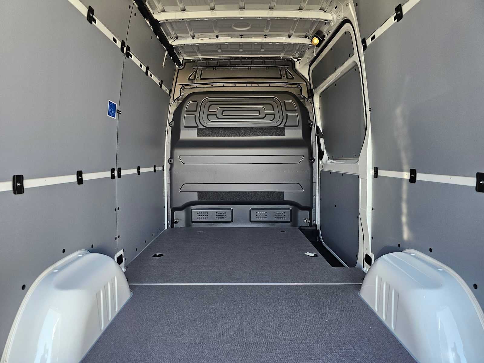 2026 Mercedes-Benz Sprinter 2500 Standard Roof I4 Diesel 144 RWD