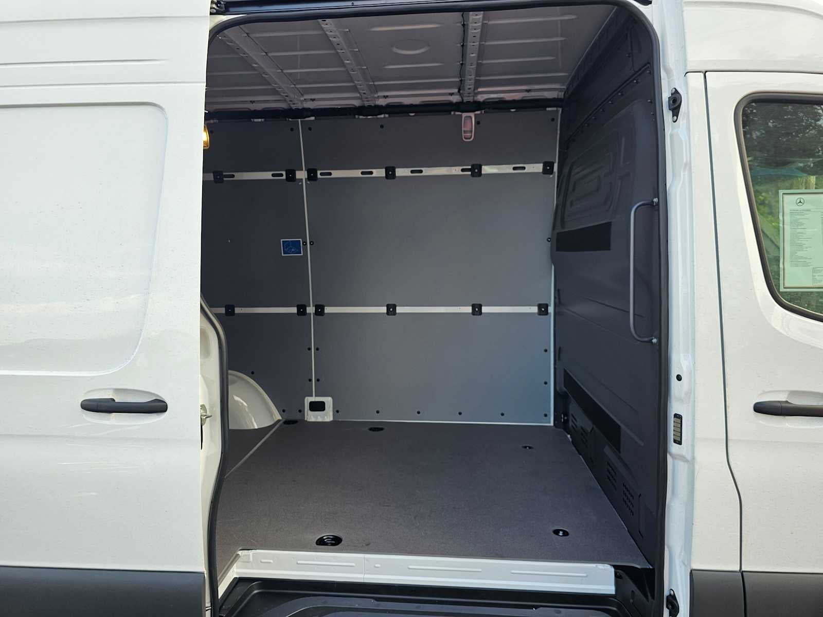 2026 Mercedes-Benz Sprinter Cargo 2500 Standard Roof I4 Diesel 144 RWD