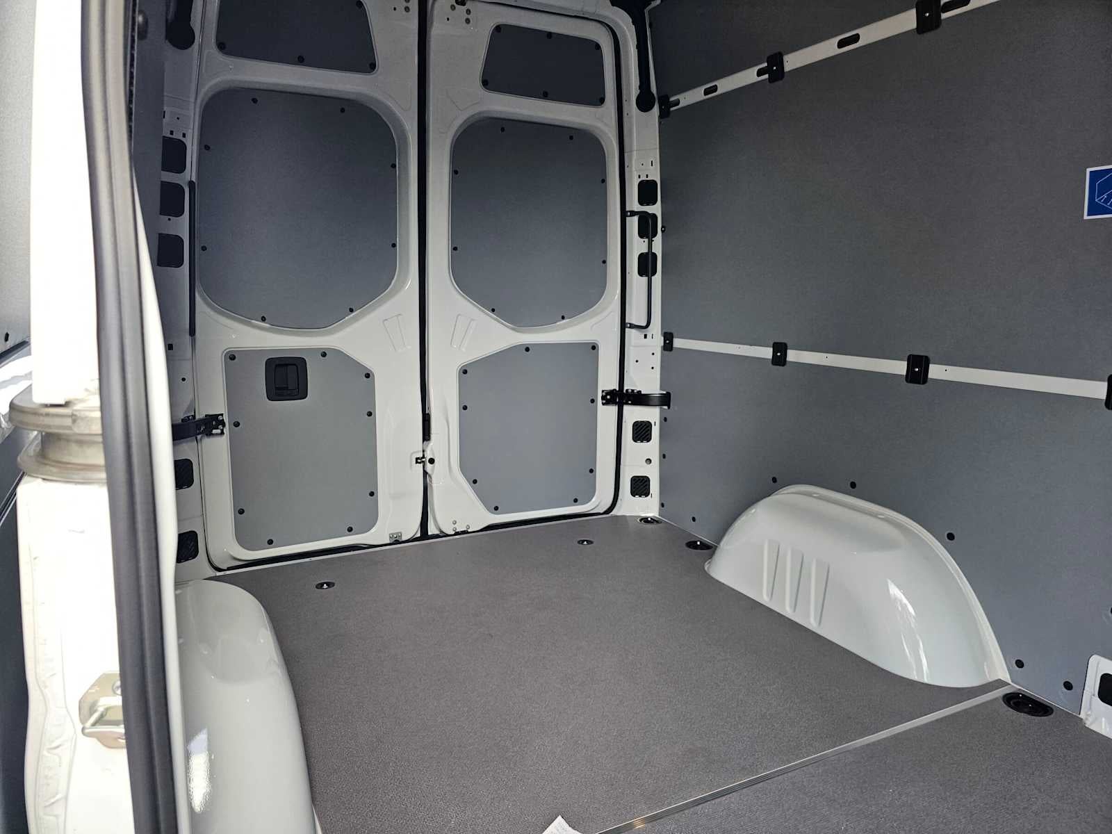 2026 Mercedes-Benz Sprinter Cargo 2500 Standard Roof I4 Diesel 144 RWD