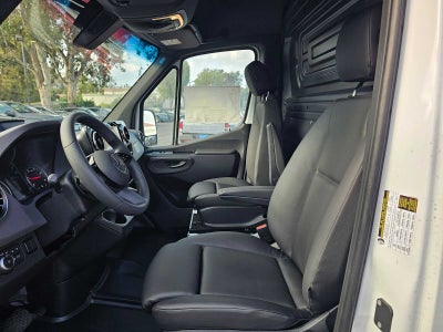 2026 Mercedes-Benz Sprinter Cargo 2500 Standard Roof I4 Diesel 144 RWD