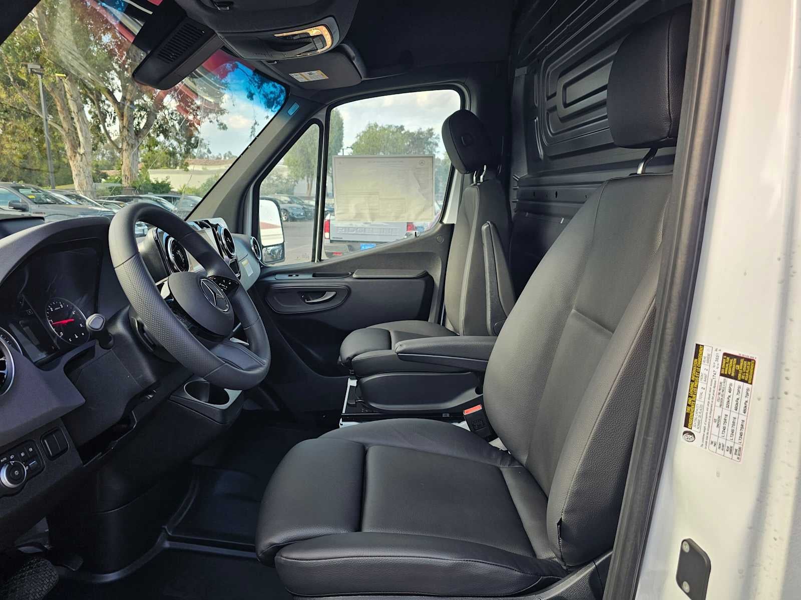 2026 Mercedes-Benz Sprinter Cargo 2500 Standard Roof I4 Diesel 144 RWD