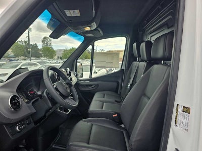2026 Mercedes-Benz Sprinter Cargo 2500 Standard Roof I4 Diesel 144 RWD