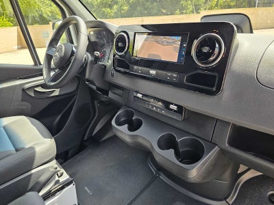 2026 Mercedes-Benz Sprinter 2500 Standard Roof I4 Diesel 144 RWD