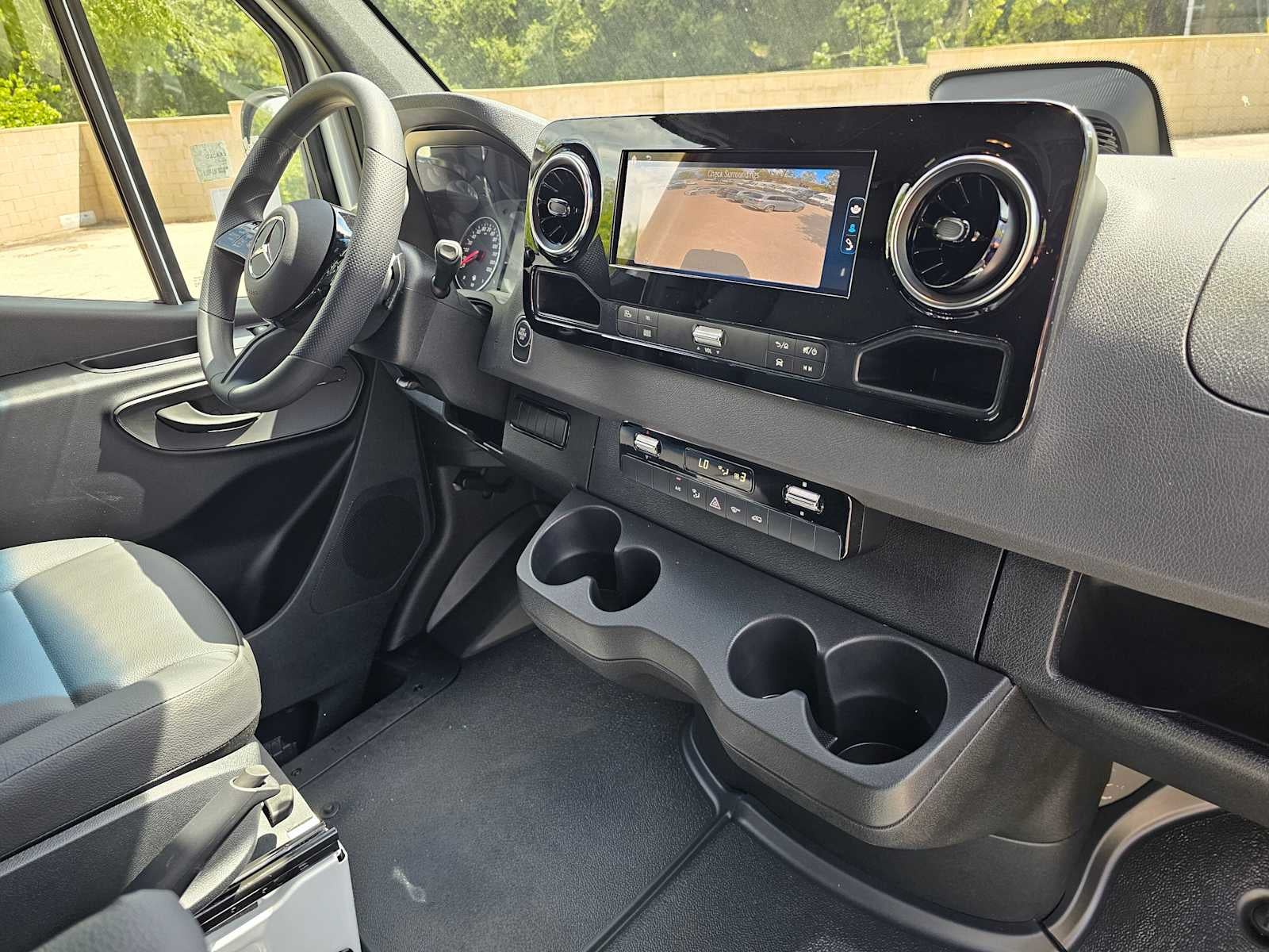 2026 Mercedes-Benz Sprinter 2500 Standard Roof I4 Diesel 144 RWD