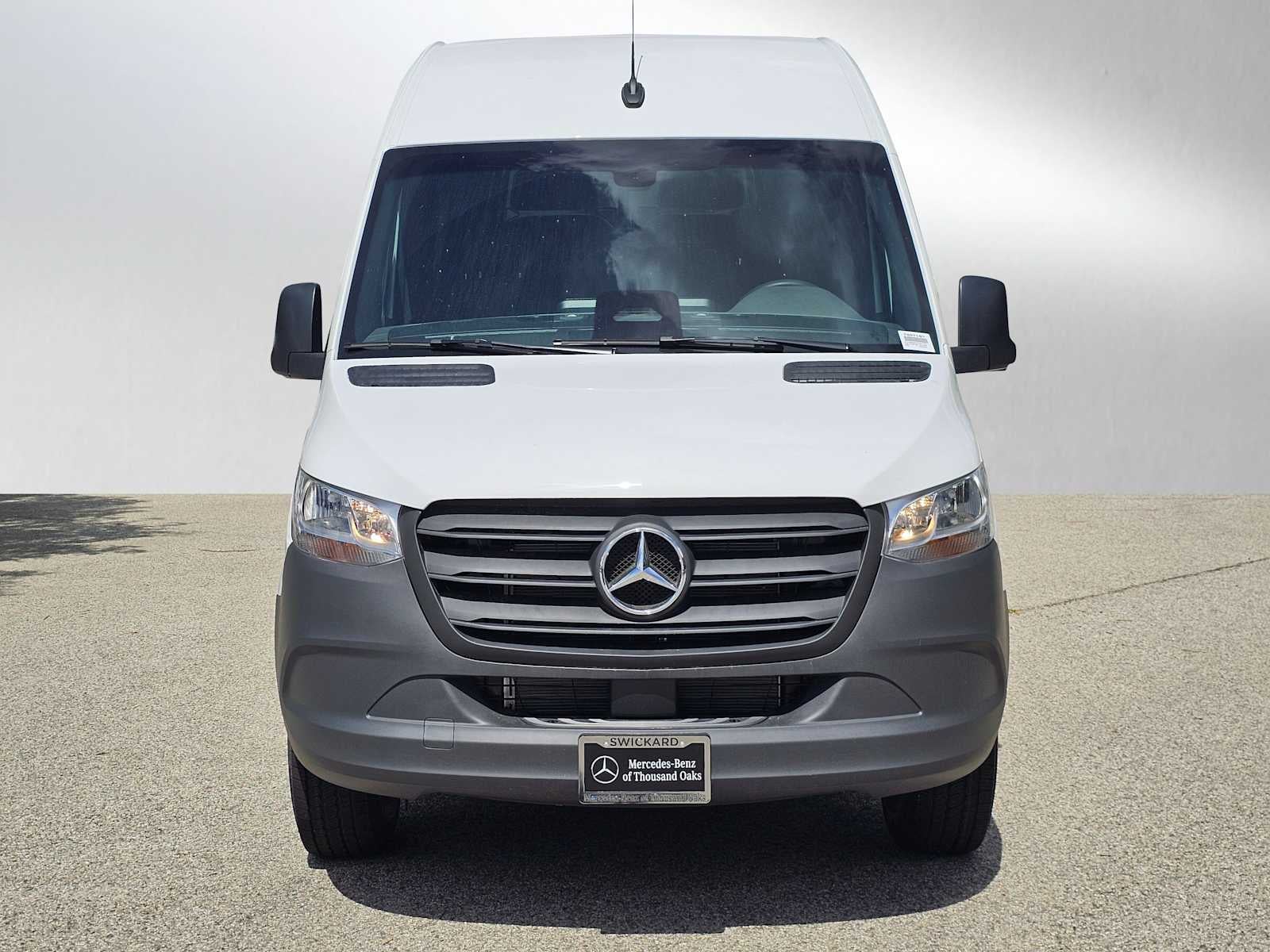 2026 Mercedes-Benz Sprinter 2500 Standard Roof I4 Diesel 144 RWD