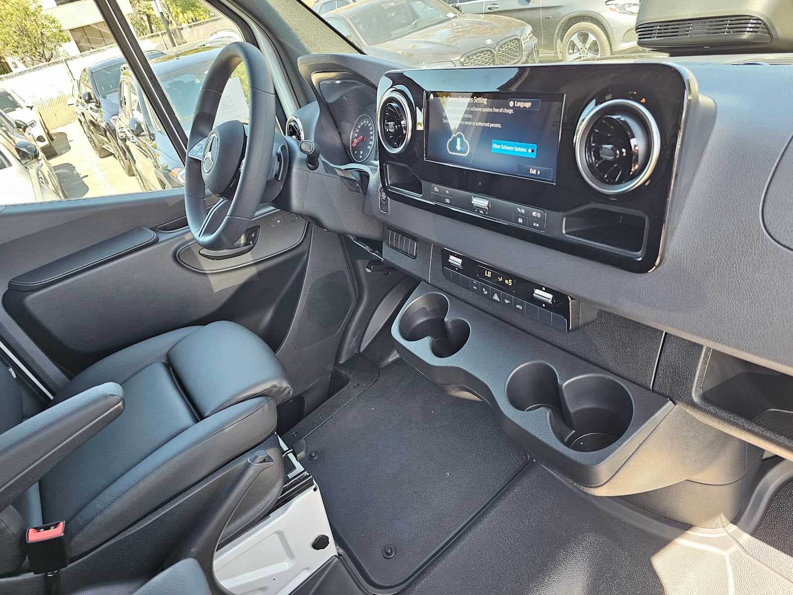 2026 Mercedes-Benz Sprinter 2500 Standard Roof I4 Diesel 144 RWD
