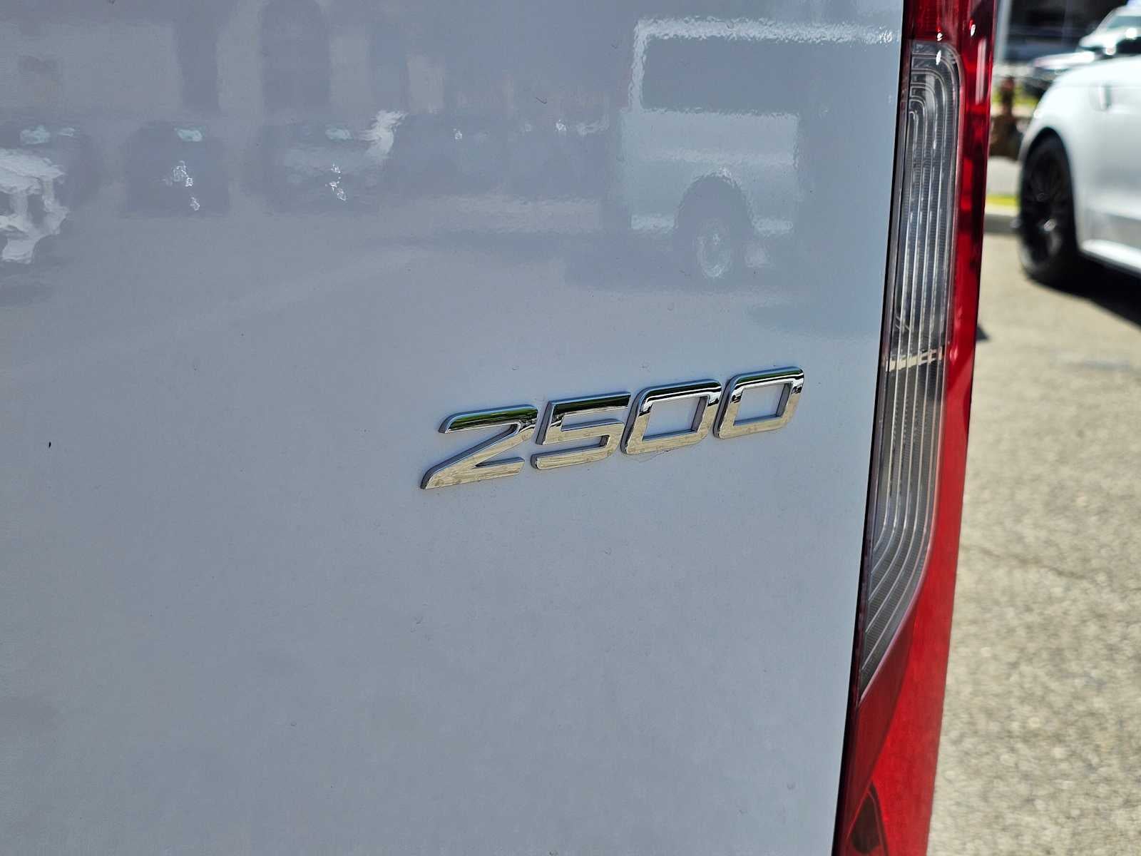2026 Mercedes-Benz Sprinter 2500 Standard Roof I4 Diesel 144 RWD