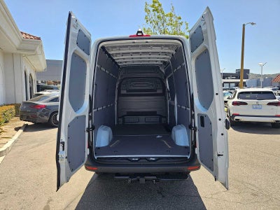 2026 Mercedes-Benz Sprinter 2500 Standard Roof I4 Diesel 144 RWD