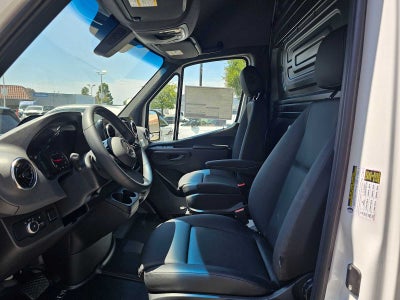 2026 Mercedes-Benz Sprinter 2500 Standard Roof I4 Diesel 144 RWD