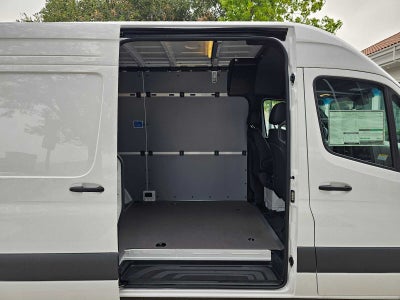 2026 Mercedes-Benz Sprinter 2500 Standard Roof I4 Diesel 144 RWD