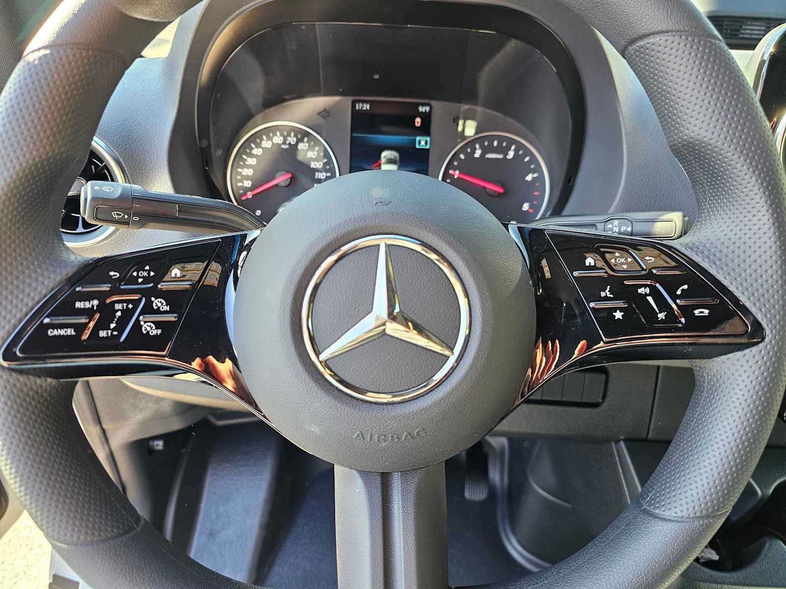 2026 Mercedes-Benz Sprinter 2500 Standard Roof I4 Diesel 144 RWD