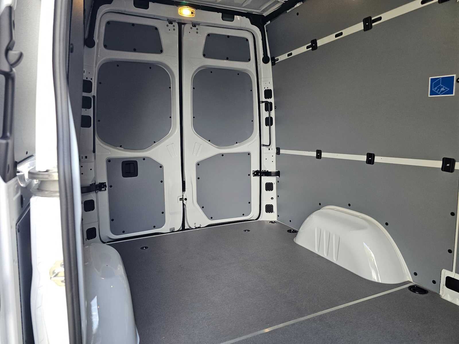 2026 Mercedes-Benz Sprinter Cargo 2500 Standard Roof I4 Diesel 144 RWD