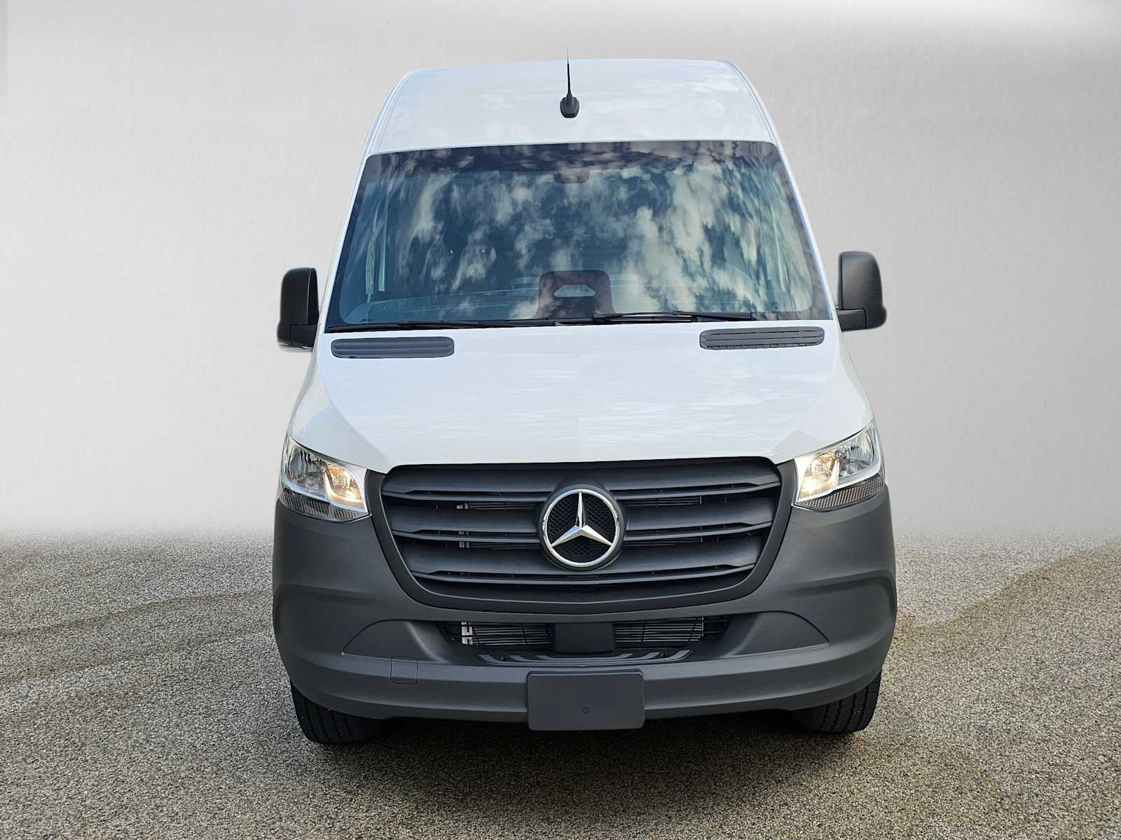 2026 Mercedes-Benz Sprinter Cargo 2500 Standard Roof I4 Diesel 144 RWD