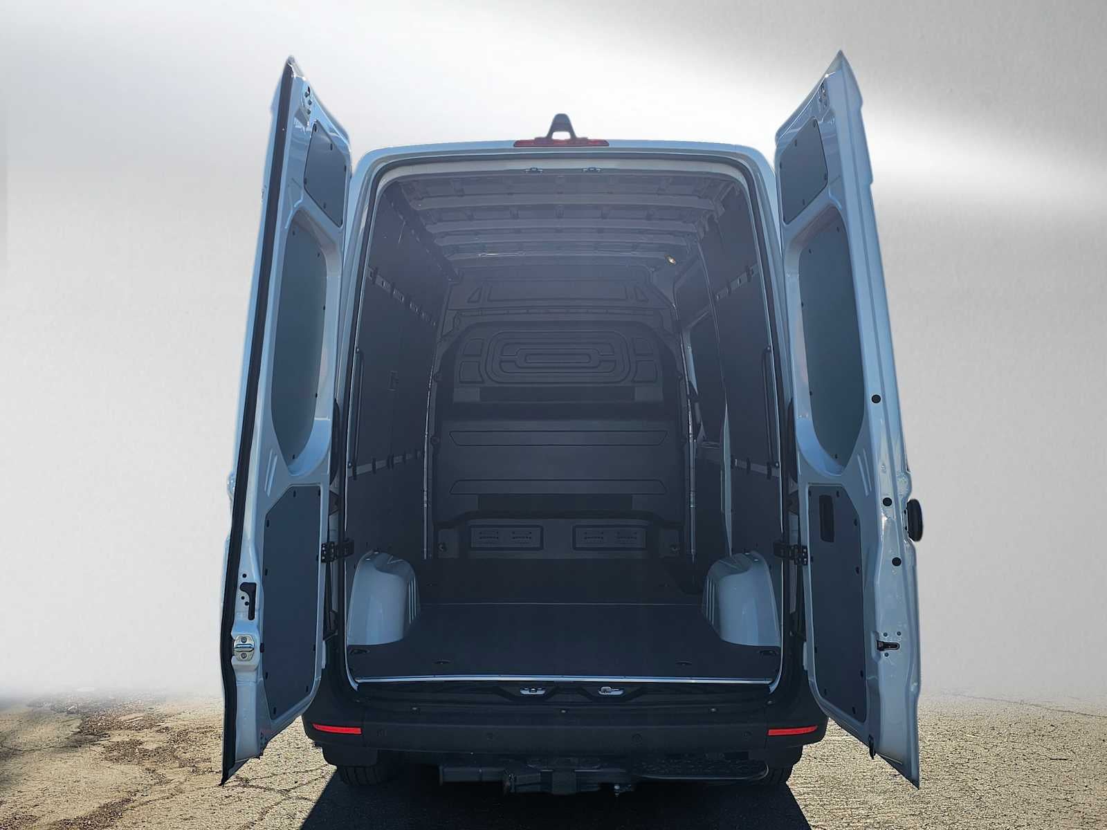 2026 Mercedes-Benz Sprinter Cargo 2500 Standard Roof I4 Diesel 144 RWD