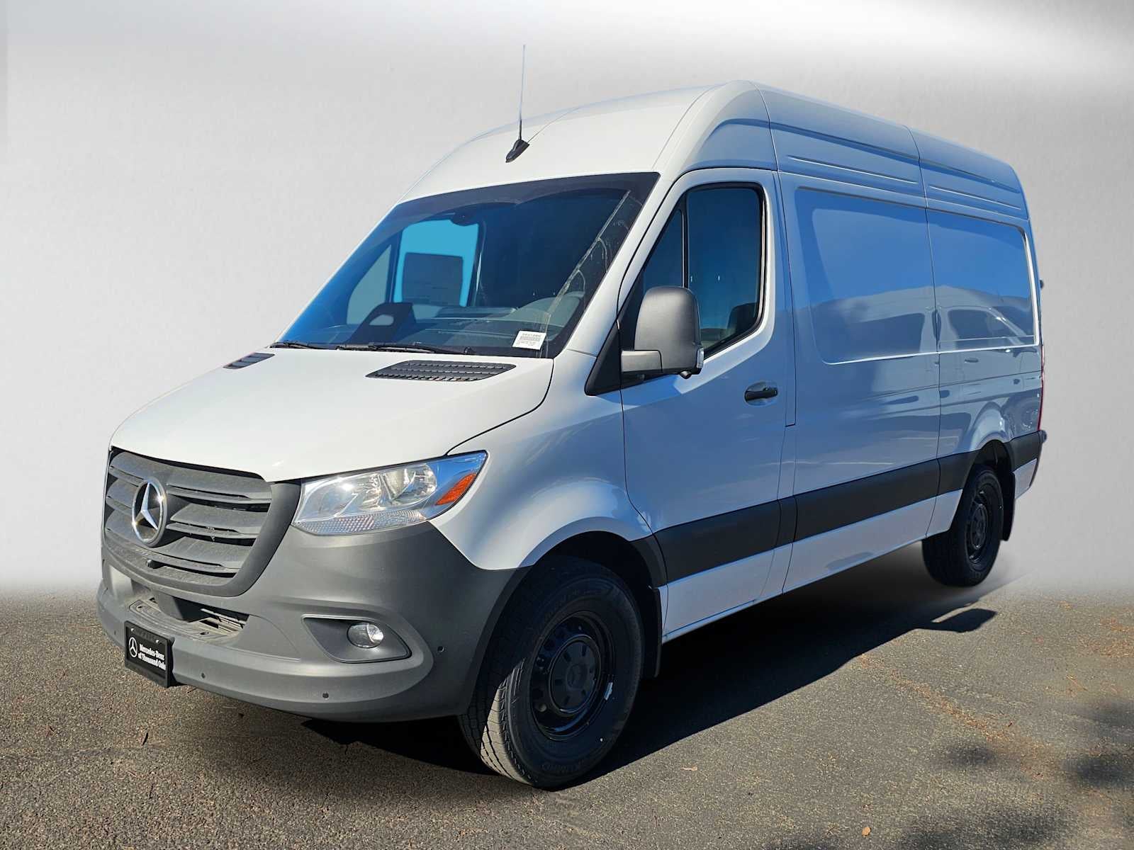 2026 Mercedes-Benz Sprinter Cargo 2500 Standard Roof I4 Diesel 144 RWD