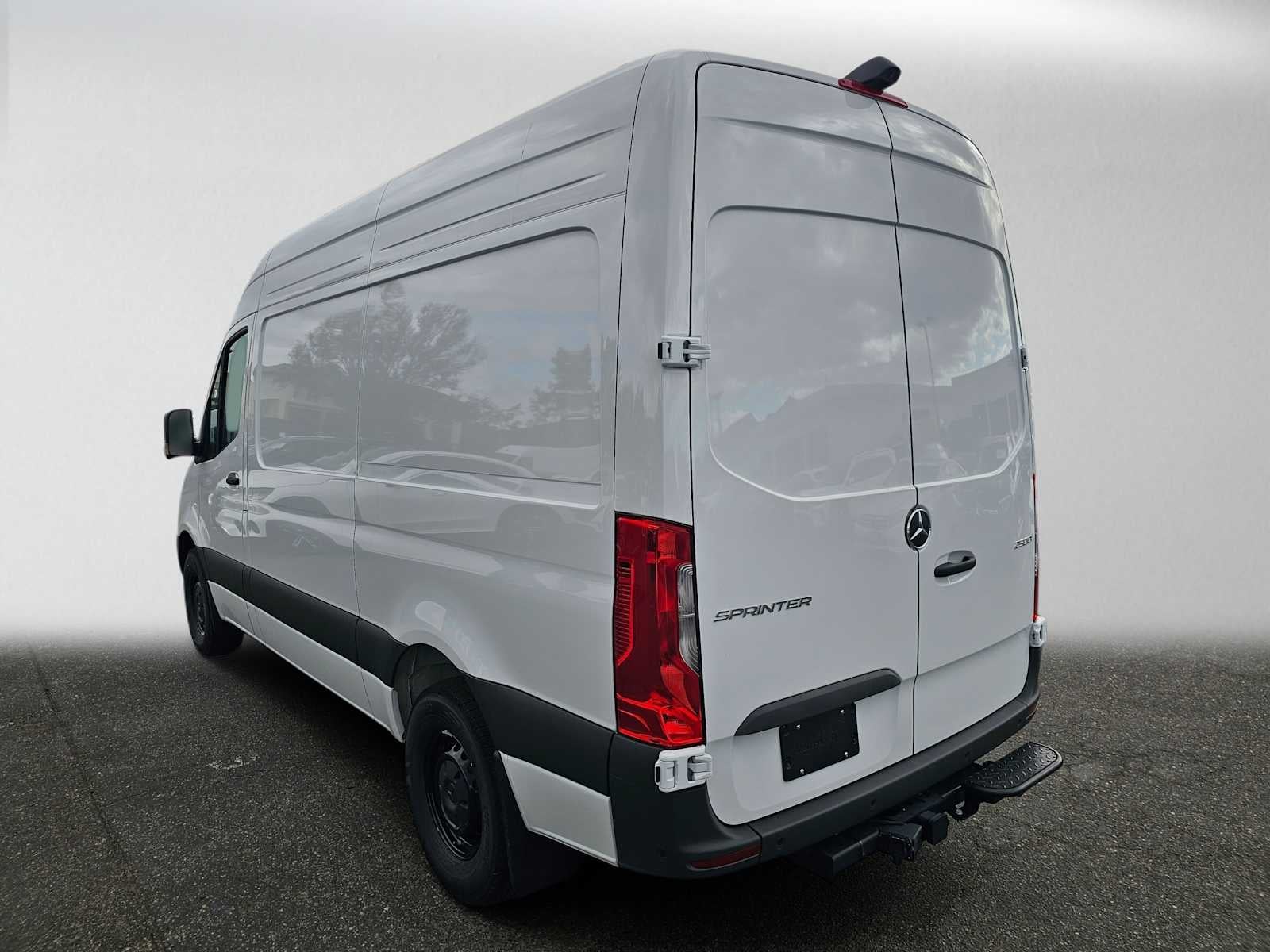 2026 Mercedes-Benz Sprinter Cargo 2500 Standard Roof I4 Diesel 144 RWD