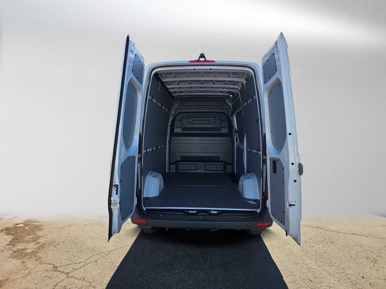 2026 Mercedes-Benz Sprinter Cargo 2500 Standard Roof I4 Diesel 144 RWD