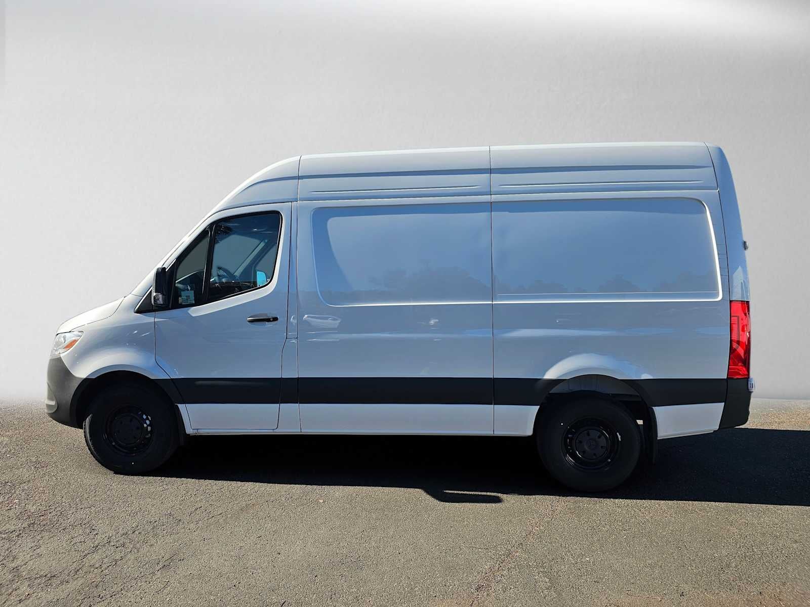 2026 Mercedes-Benz Sprinter Cargo 2500 Standard Roof I4 Diesel 144 RWD